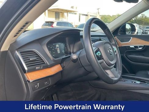 Certified 2022 Volvo XC90 T5 Momentum FWD image 20
