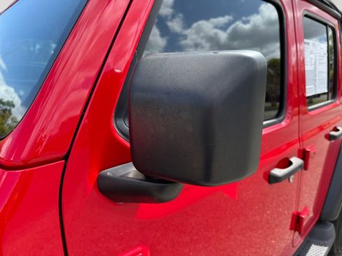 Used 2022 Jeep Wrangler Unlimited Sport image 11