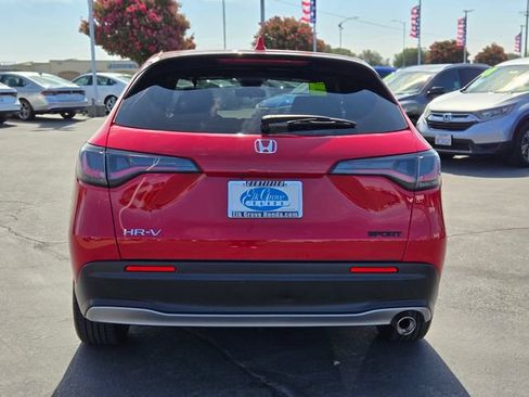 Used 2023 Honda HR-V Sport image 5