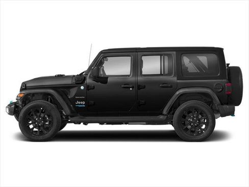 Certified 2023 Jeep Wrangler Unlimited Rubicon 4xe AWD/4WD image 36