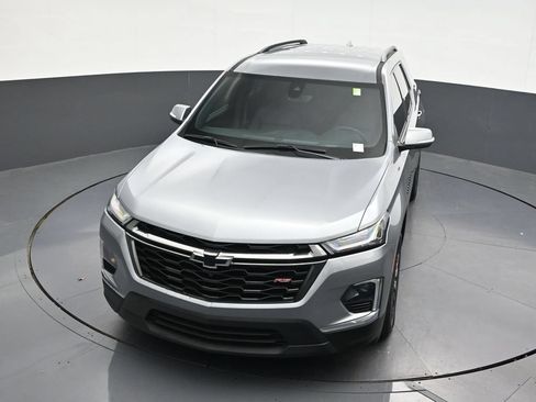 Used 2023 Chevrolet Traverse RS FWD image 25