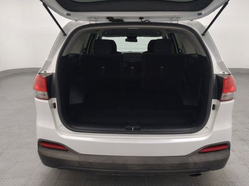 Used 2018 Kia Sorento FWD image 29