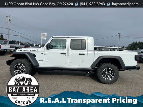 New 2026 Jeep Gladiator Rubicon w/ Steel Bumper Group AWD/4WD image 9