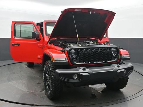 Used 2024 Jeep Gladiator Sport image 54