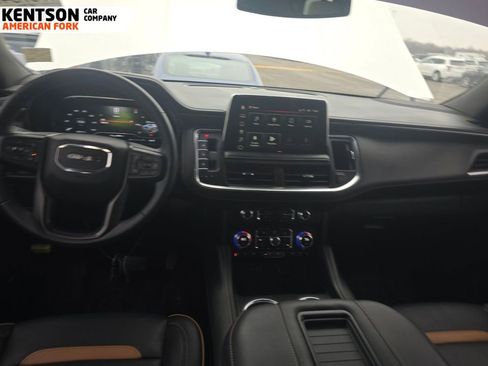 Used 2023 GMC Yukon XL AT4 AWD/4WD image 12