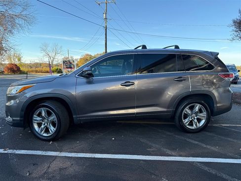 Used 2014 Toyota Highlander Limited image 2