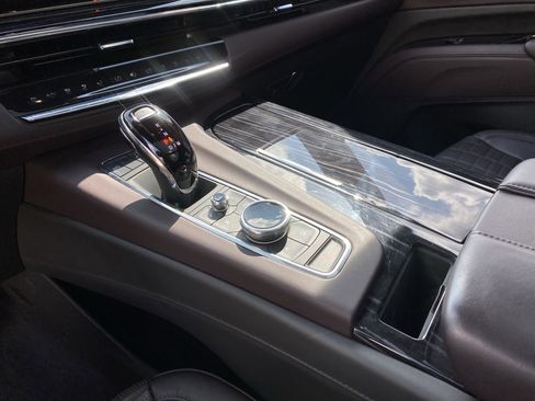 Used 2023 Cadillac Escalade V image 40