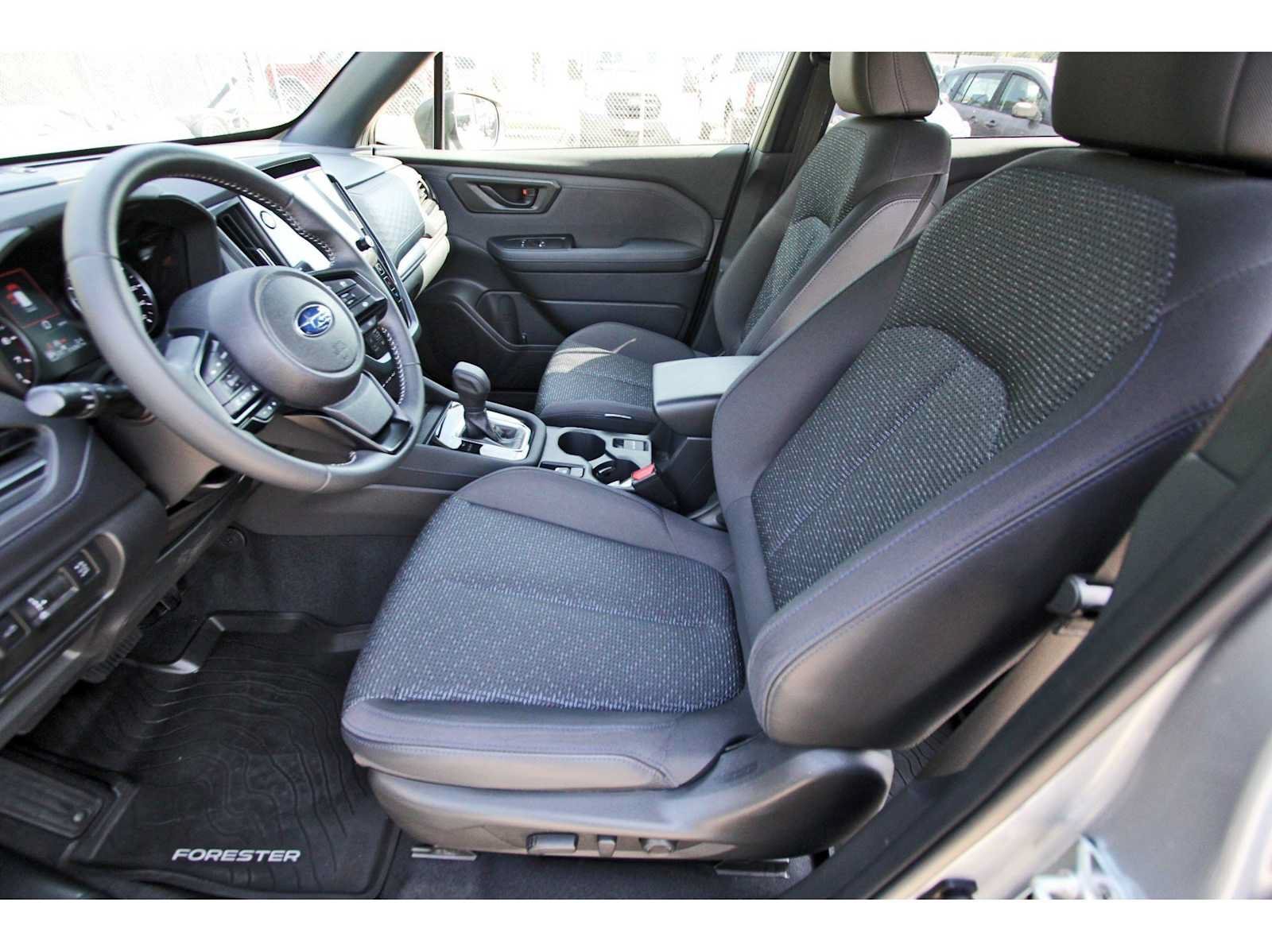 Used 2025 Subaru Forester Premium w/ Convenience Package #1 AWD/4WD image 11