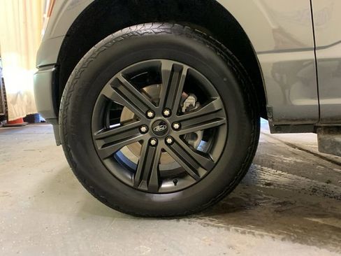 Certified 2021 Ford F150 Lariat w/ Equipment Group 502A High image 46