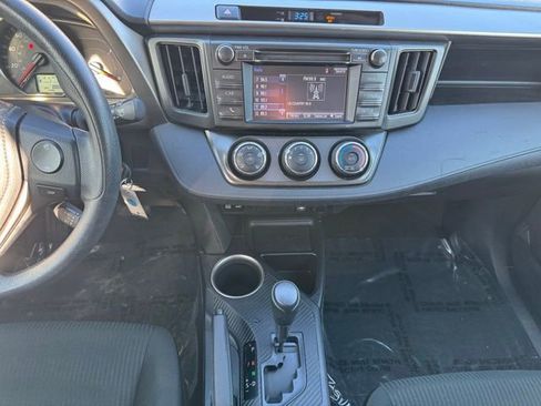 Used 2015 Toyota RAV4 LE image 2