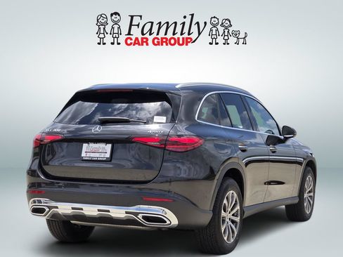 Used 2026 Mercedes-Benz GLC 300 4MATIC image 4