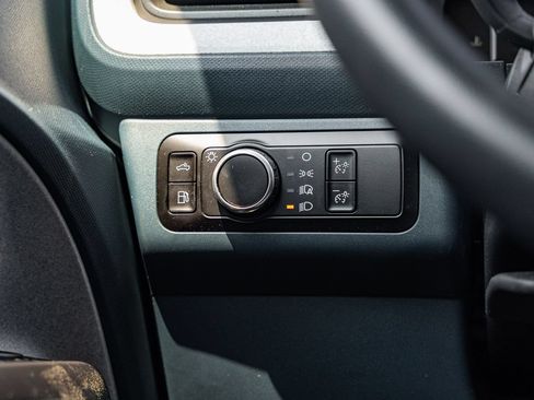 Used 2025 Ford Maverick XLT FWD image 26