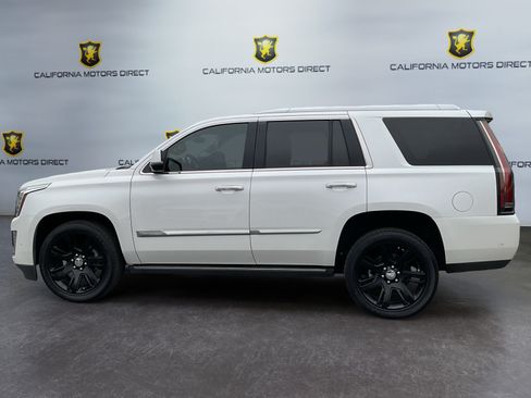 Used 2017 Cadillac Escalade Premium Luxury RWD image 8