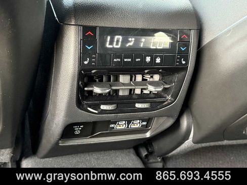 Used 2022 Jeep Grand Cherokee Summit w/ Luxury Tech Group V image 34