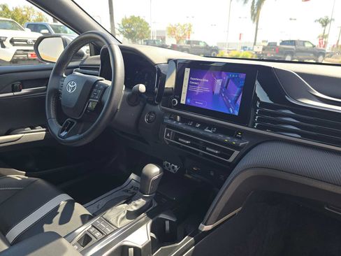 Certified 2025 Toyota Camry SE FWD image 10