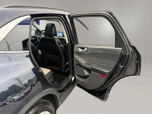 Used 2021 Ford Escape Titanium w/ Titanium Elite Package AWD/4WD image 38