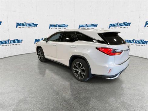 Used 2018 Lexus RX 350L Premium w/ Premium Package image 8