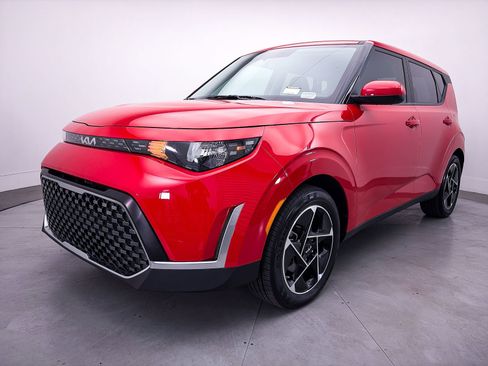 Certified 2025 Kia Soul EX FWD image 13