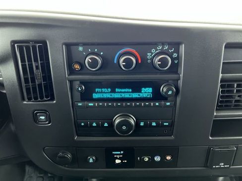 Used 2024 GMC Savana 2500 w/ Driver Convenience Package image 13