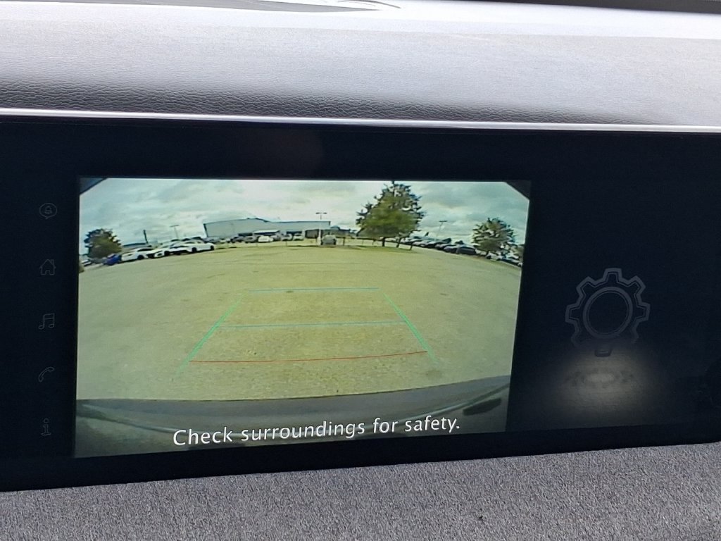 Certified 2025 Nissan Kicks SV FWD image 9