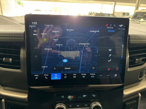 Used 2024 Ford Expedition XLT AWD/4WD image 23