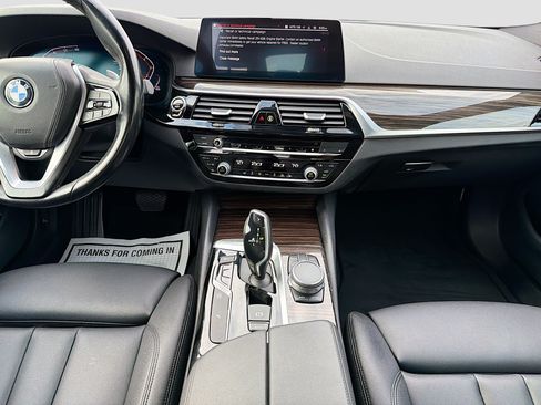 Used 2020 BMW 530i xDrive w/ Convenience Package AWD/4WD image 17