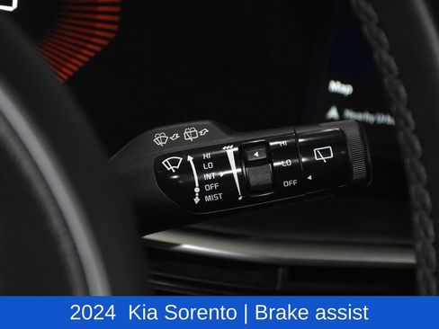 Used 2024 Kia Sorento S image 12