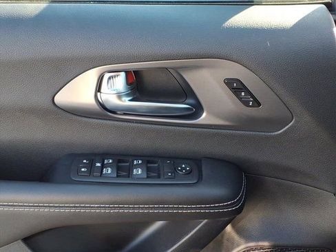 New 2026 Chrysler Pacifica Select w/ S Appearance Package FWD image 14