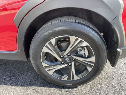 Used 2025 Subaru Crosstrek 2.0i Premium image 8