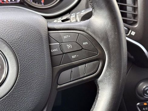 Used 2020 Jeep Cherokee Trailhawk w/ Cold Weather Group image 24