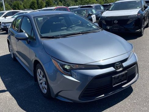 Used 2023 Toyota Corolla LE w/ Carpet Mat Package (TMS) FWD image 10