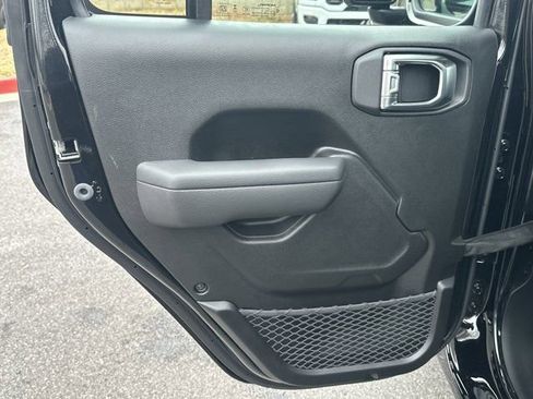 New 2026 Jeep Gladiator Sport image 24