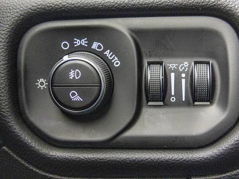 New 2026 RAM 1500 Laramie w/ Night Edition AWD/4WD image 32