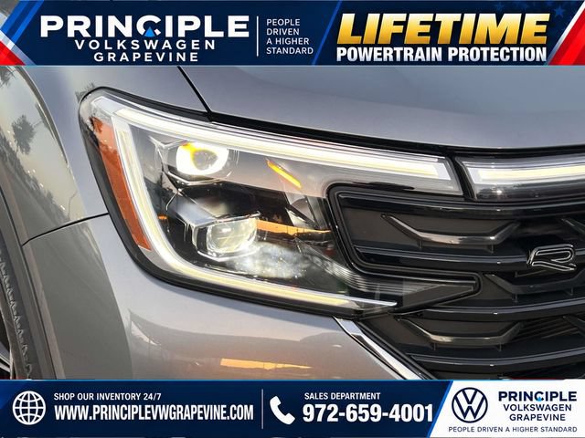 Used 2024 Volkswagen Atlas Cross Sport SEL Premium R-Line AWD/4WD image 7