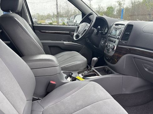 Used 2011 Hyundai Santa Fe SE FWD image 19