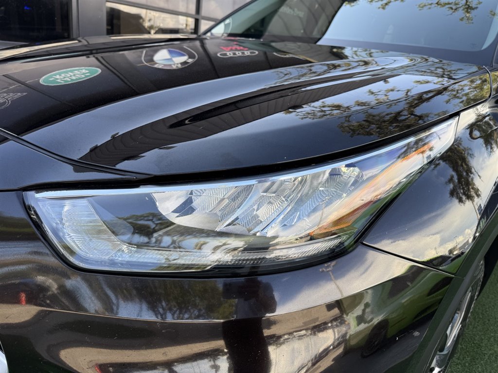 Used 2020 Toyota Highlander XLE FWD image 10