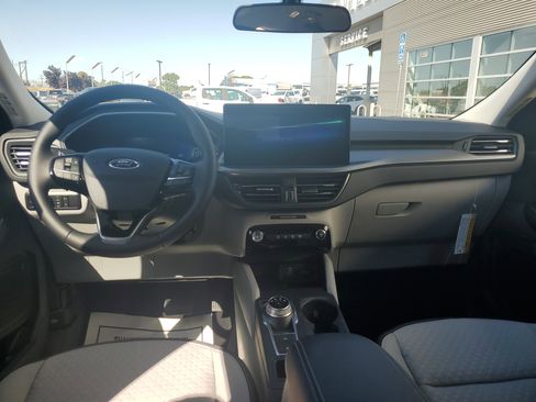 New 2025 Ford Escape Active w/ Active Premium Tech Pack image 14