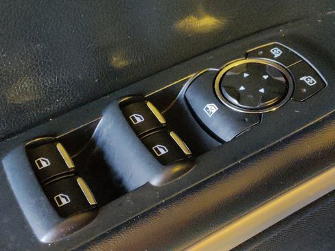 Used 2016 Lincoln MKZ FWD image 27