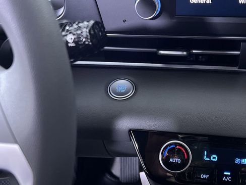 New 2025 Hyundai Elantra Blue image 26