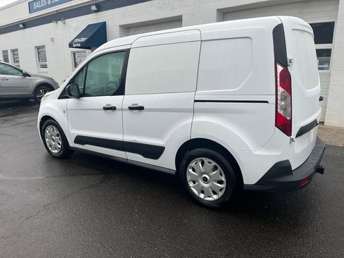 Used 2016 Ford Transit Connect XLT image 2