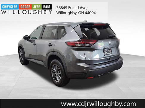 Used 2024 Nissan Rogue S FWD image 6
