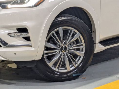 Used 2023 INFINITI QX80 Luxe w/ Cargo Package image 28