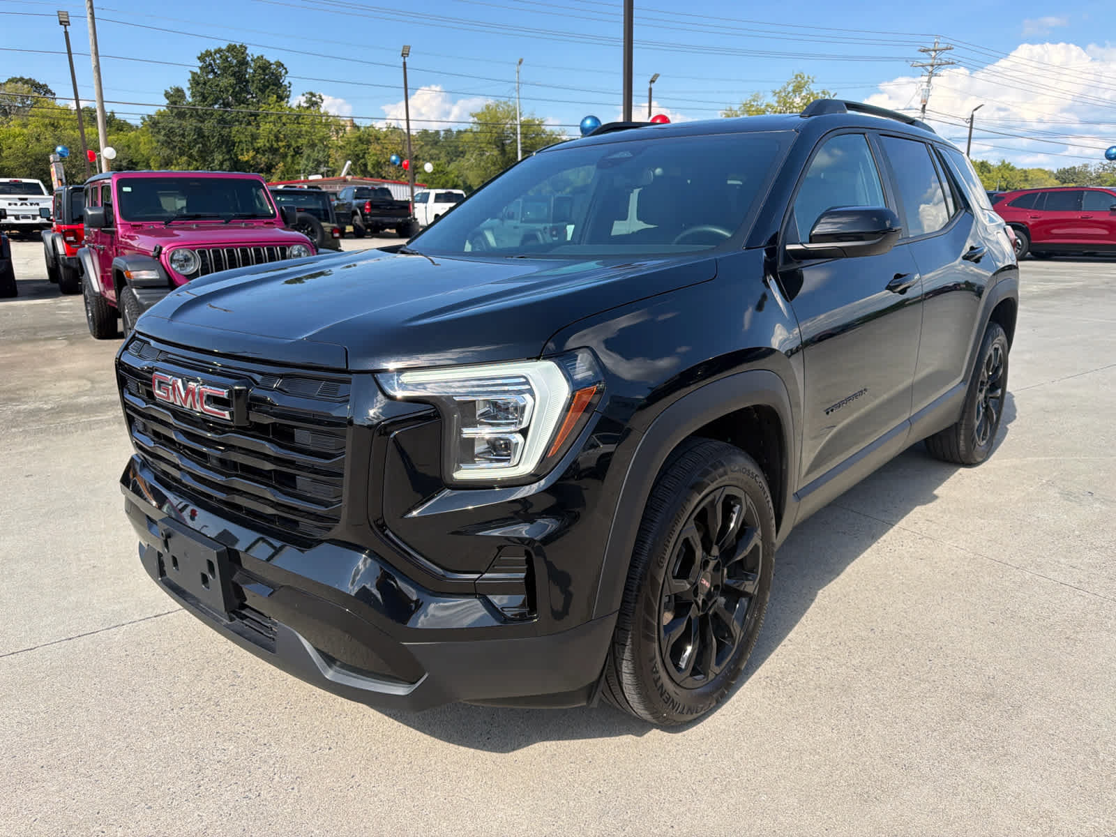 Used 2026 GMC Terrain Elevation w/ Elevation Premium Package AWD/4WD image 4