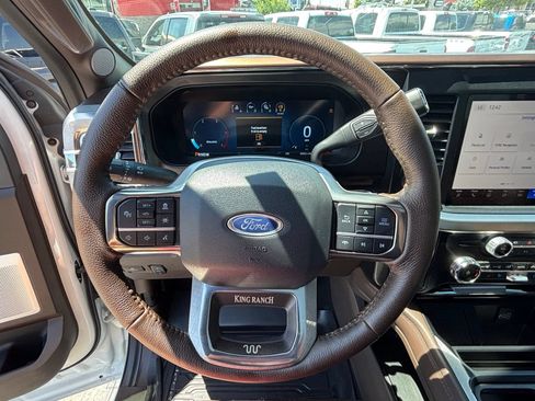 Used 2025 Ford F350 King Ranch AWD/4WD image 16