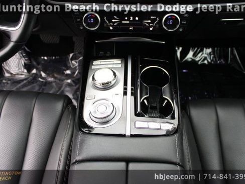 Used 2023 Genesis G80 2.5T image 14