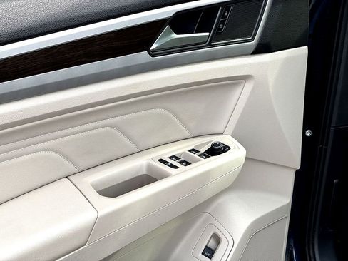 Used 2022 Volkswagen Atlas SE image 12