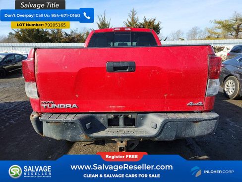 Used 2013 Toyota Tundra 4x4 Double Cab w/ Tow Pkg image 8