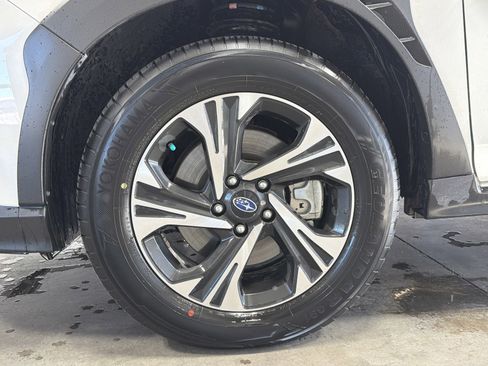 Certified 2025 Subaru Crosstrek 2.0i Premium image 15