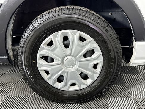 Used 2023 Ford Transit 350 XLT image 27