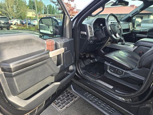 Used 2015 Ford F150 Platinum w/ Technology Package image 25